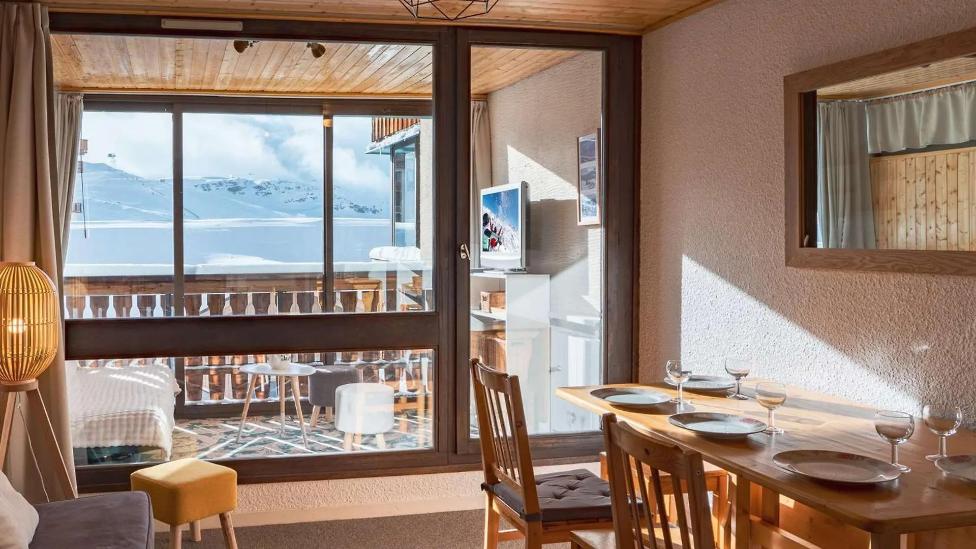 Val Thorens: Appartement Montagne 5 Pers, Pres Des Remontees - Fr-1-637-85 0*, Val Thorens